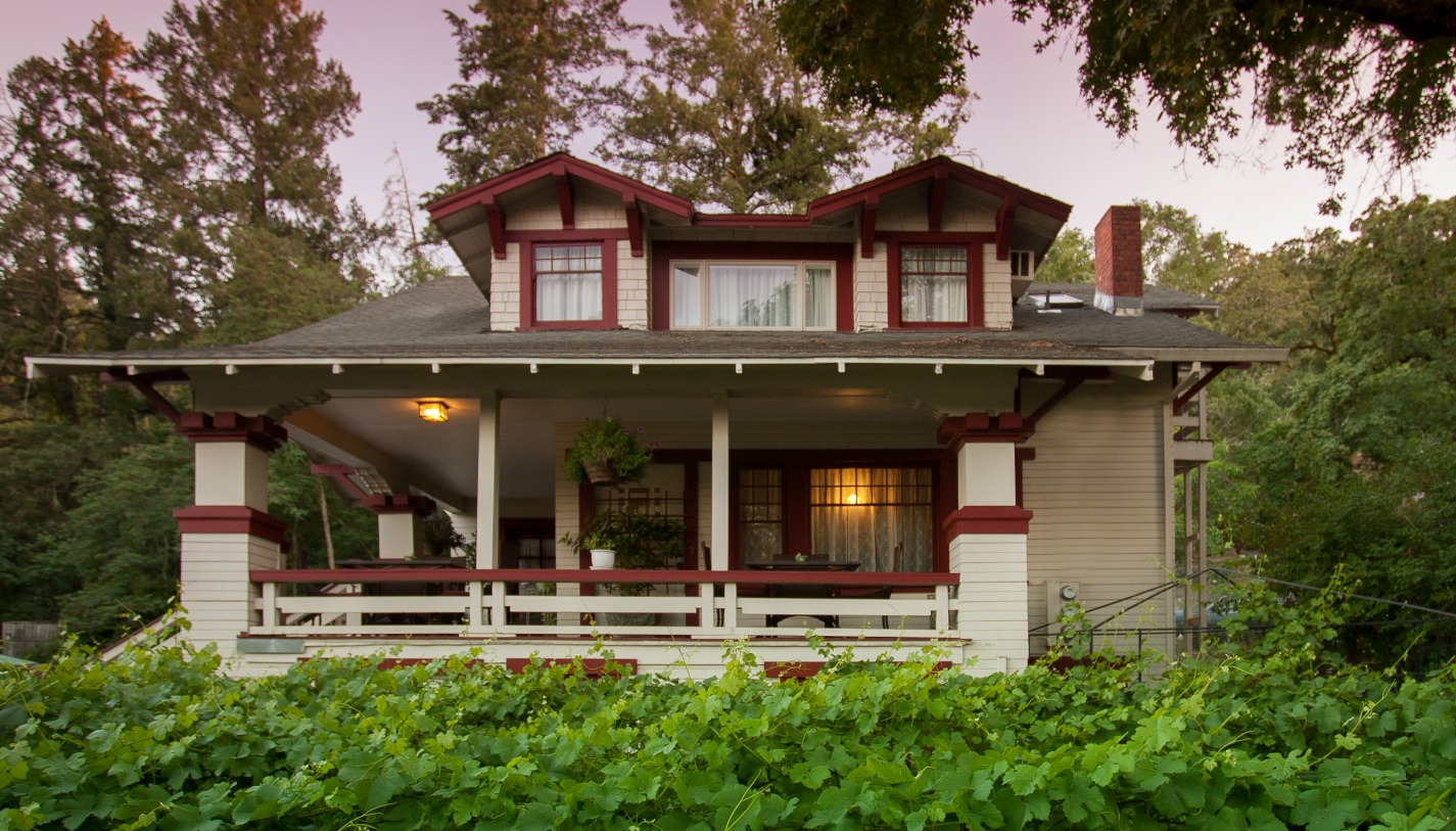 Outside front of the Craftsman Inn in Calistoga, CA, located in the Wine Country in Napa Valley