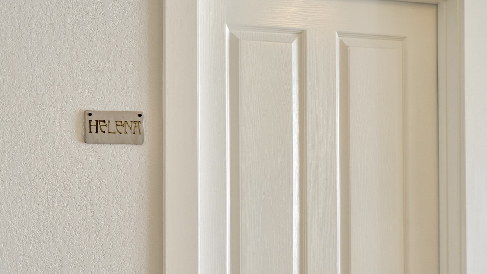 Close up view of sign that says Helena