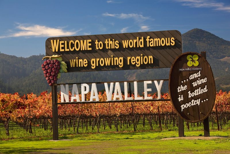 The Napa Valley Welcome Sign