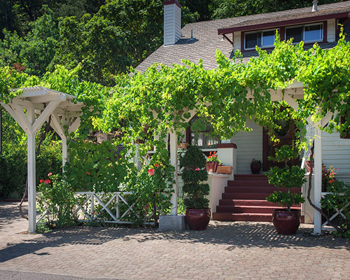 Outside front of the Wine Way Inn in Calistoga, CA, located in the Wine Country in Napa Valley